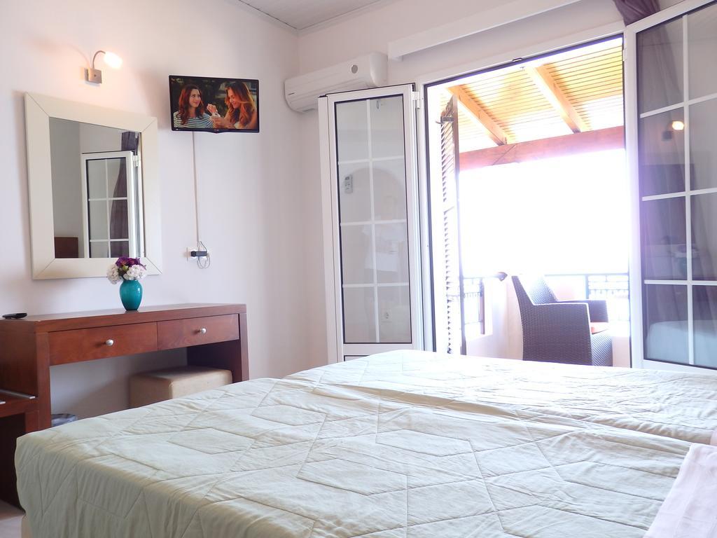 Dandidis Seaside Pension Agios Gordios  Habitación foto